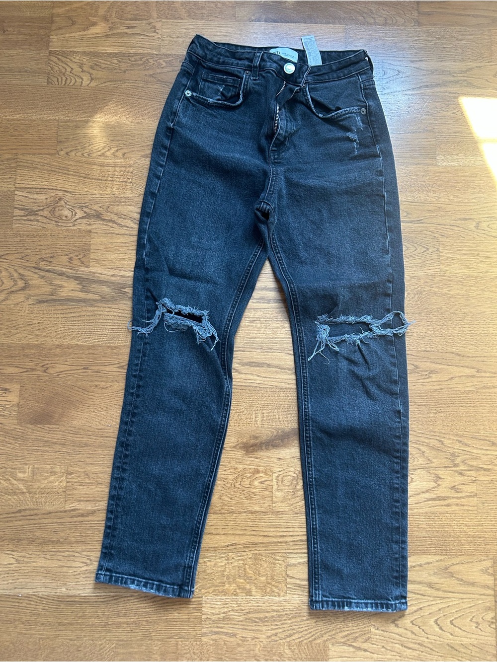 Zara Black Skinny Ripped Knee Jeans